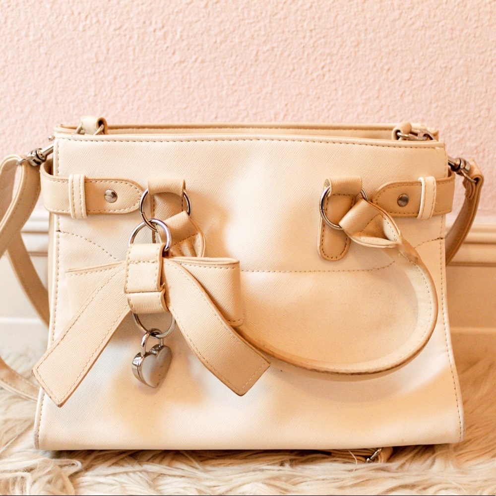 Cream Purse